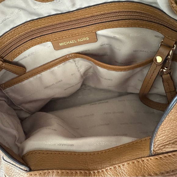 Michael Kors Tan Leather Shoulder Bag - Picture 3 of 6